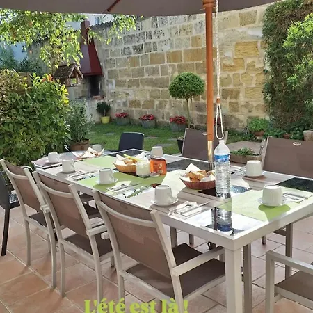 Sauternes Du Logis Du Parc Bed and breakfast