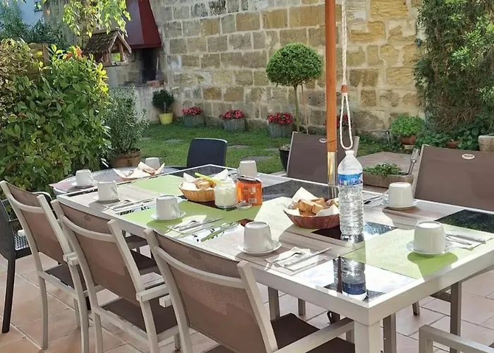 Sauternes Du Logis Du Parc Bed & Breakfast