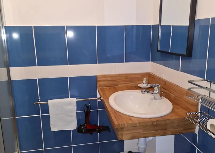 Sauternes Du Logis Du Parc Bed & Breakfast 3*